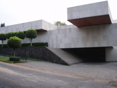 CASAS EN LOMAS
